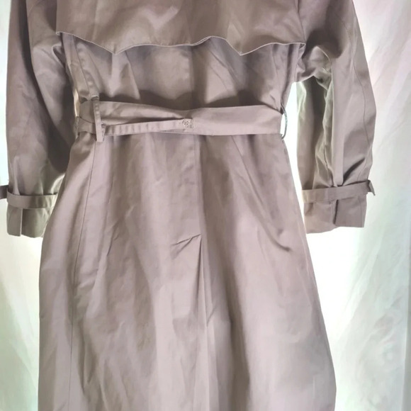 Cambridge Trench Coat - Picture 12 of 14